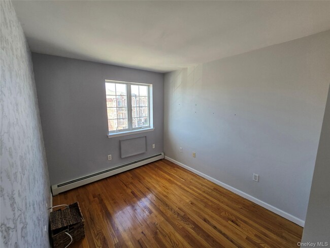 Building Photo - 65-91 Terrace Ct