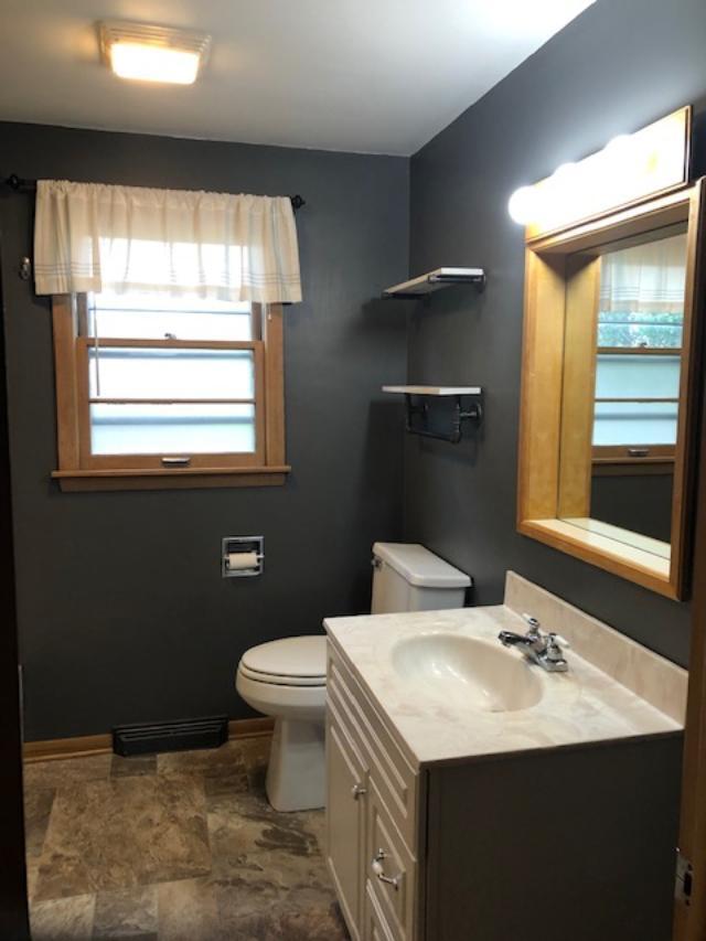 Building Photo - 2 bedroom in Sycamore IL 60178