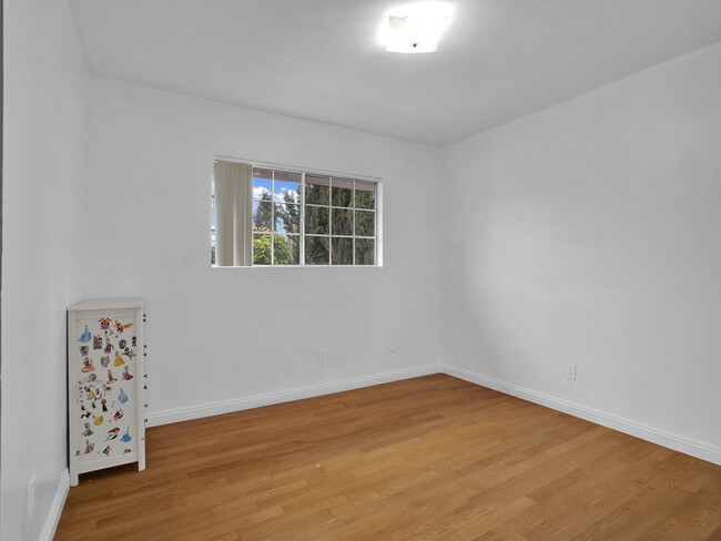 Building Photo - 10601 Kurt St