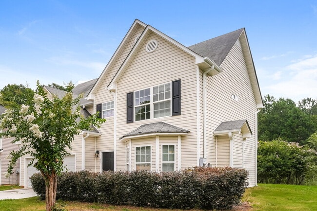 Building Photo - 235 Shadowbrooke Cir SW