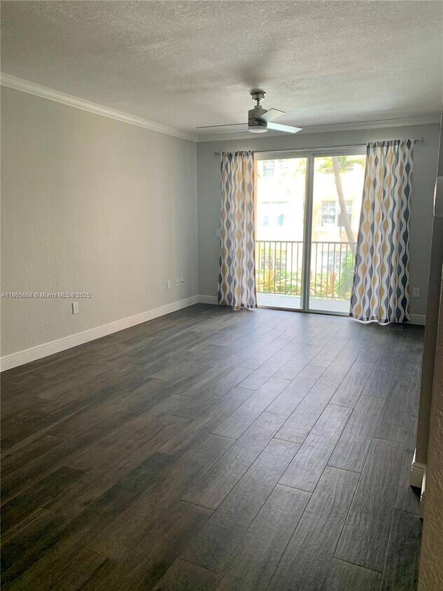 Primary Photo - 1803 N Flagler Dr