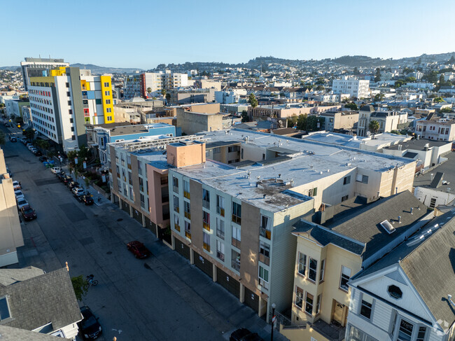 Building Photo - Willis Apartments