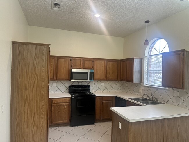 Photo - 8424 Cove Meadow Ln (Fort Worth, TX) House