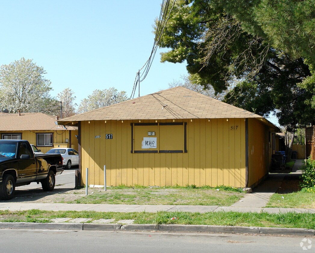 Foto del edificio - 517 Olive St