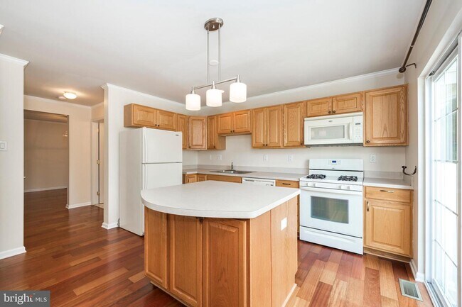 Building Photo - 258 Flagstone Rd