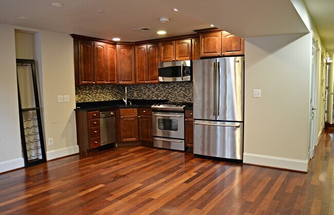Building Photo - 1612 15th St NW #1