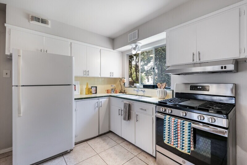 Foto principal - 418 Saratoga Dr