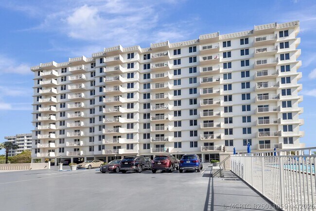 Building Photo - 3215 S Ocean Blvd