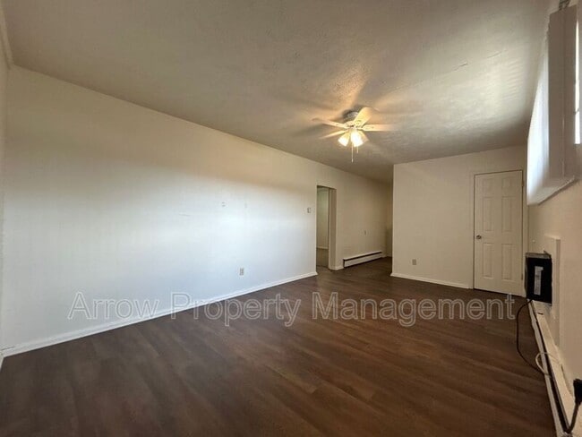 Foto del edificio - 609 W 14th St