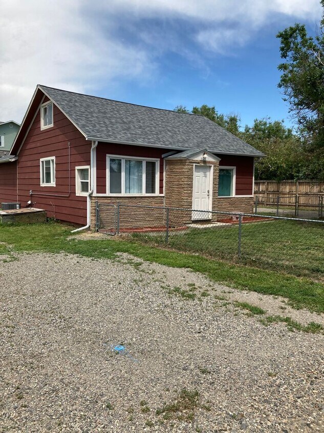 Primary Photo - 3 Bedroom House in Billings Heights