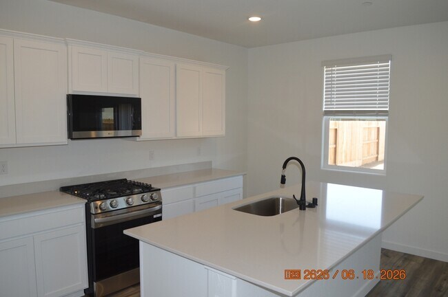 Building Photo - 4171 Scarlet Ct