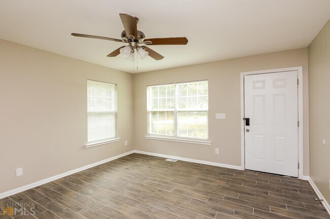 Building Photo - 6190 Leigh Ln