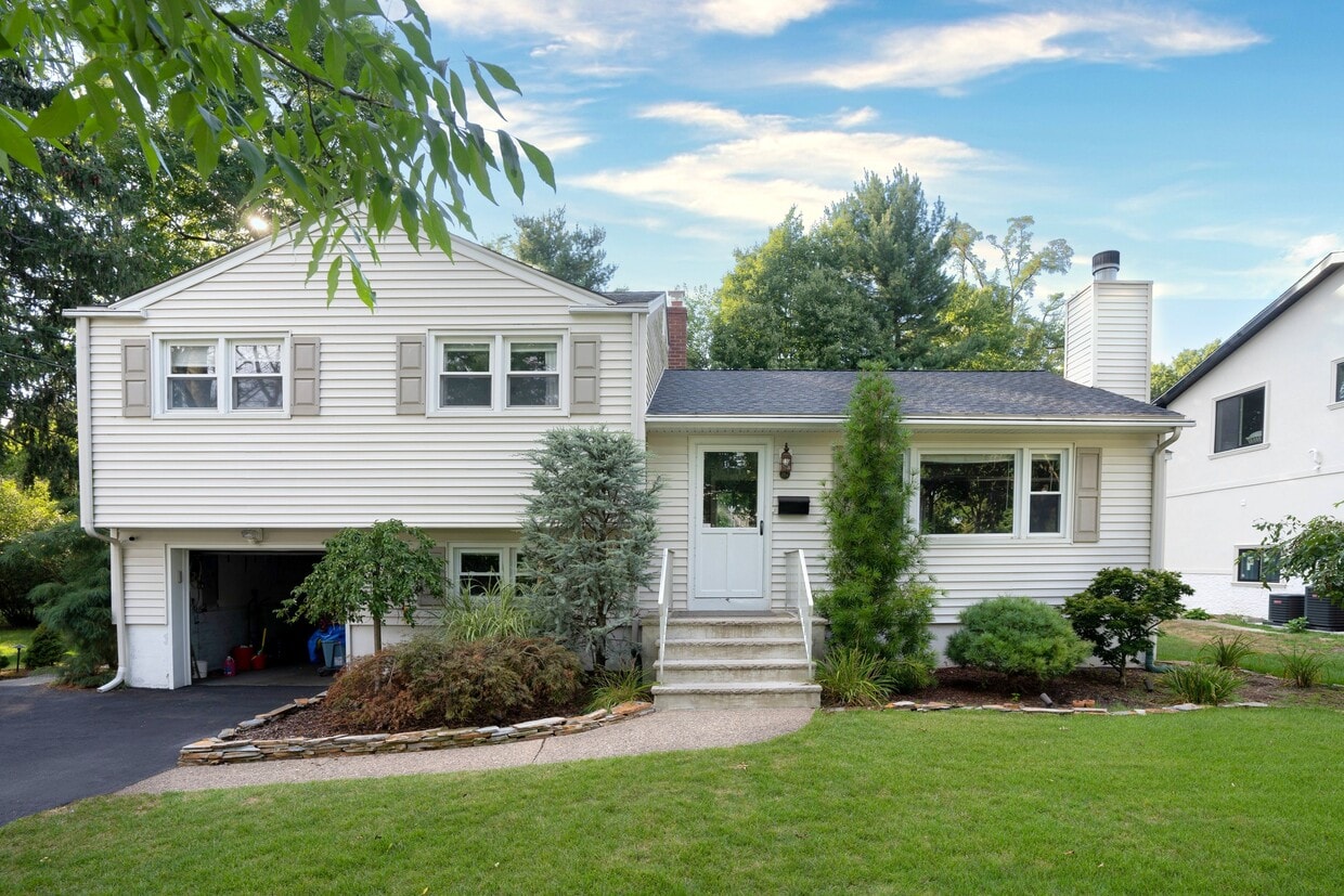 767 June Dr, Paramus, NJ 07652 House Rental in Paramus, NJ