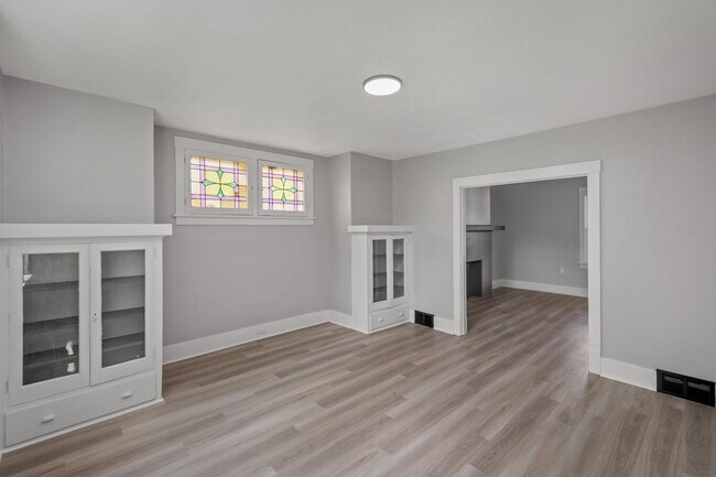 Foto del edificio - Stunning 3 bedroom home in Carrick available August 15!