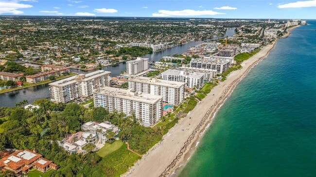 Foto del edificio - 1147 Hillsboro Mile Unit 506