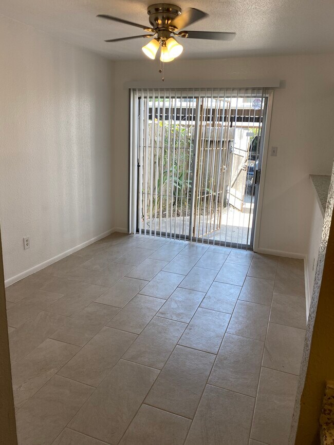 3901 Woodchase Dr, Houston, TX 77042 Townhome Rentals in Houston TX