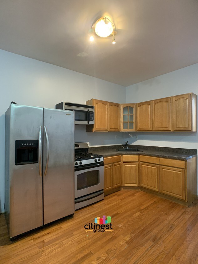 Foto principal - 339 7th St