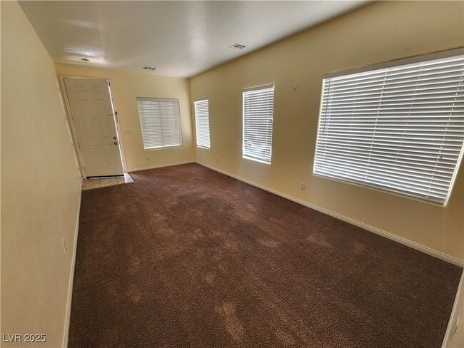 Building Photo - 9319 Fitzwilliam Ave