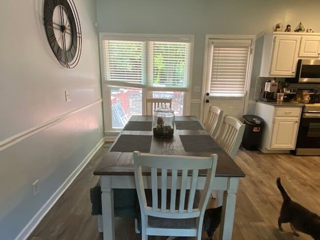 Building Photo - Introducing a charming 3 bedroom, 2.5 bath...