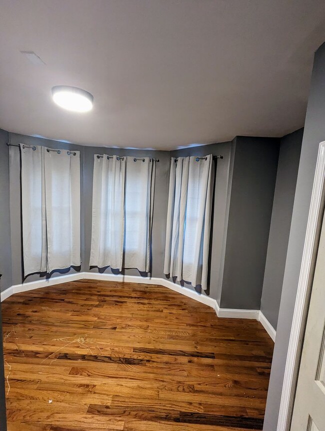 Foto del edificio - Cozy West Philly Home 4br/2.5ba w/ Hardwoo...