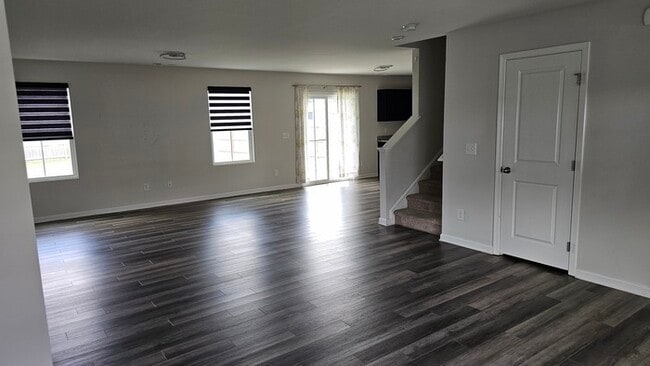 Building Photo - Modern Comfort Meets Southern Charm – 4-Be...
