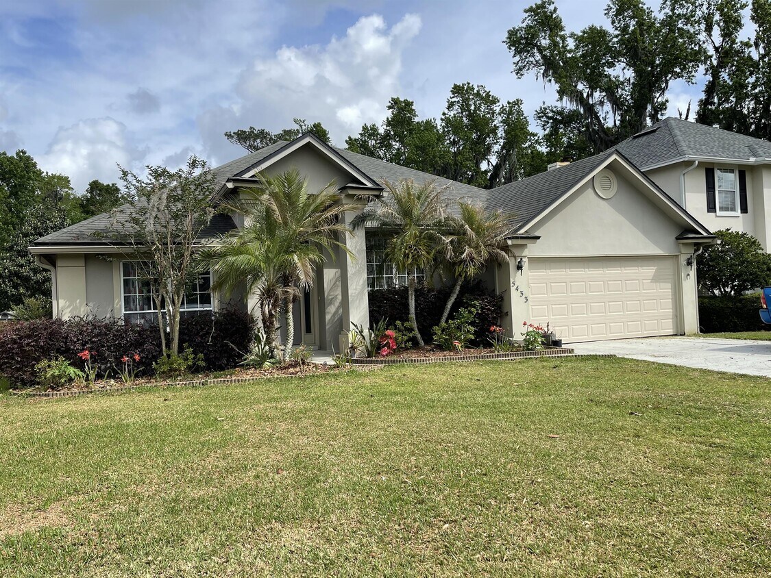 Primary Photo - 5433 Oxford Crest Dr