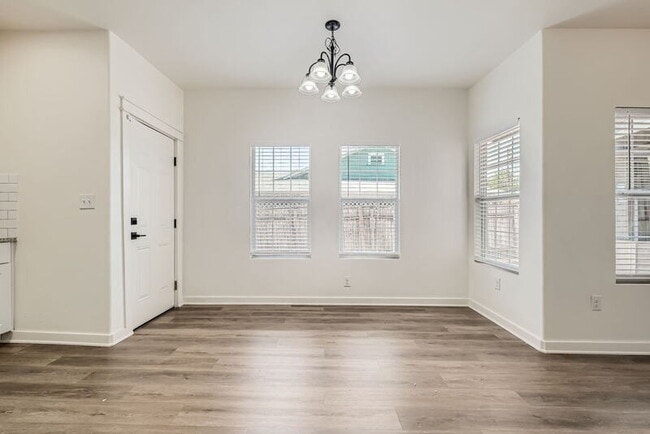 Building Photo - 206 Cornell Ave
