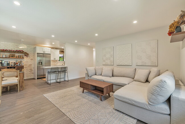 Building Photo - 1778 Candelero Ct