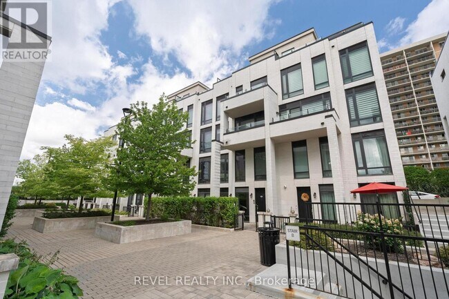 Photo du bâtiment - 136 Widdicombe Hill Blvd