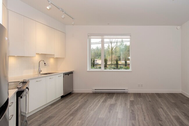 Photo du bâtiment - 1 Bedroom Loft Apartment