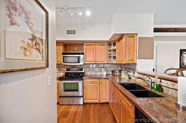 Foto del edificio - 11720 St Andrews Place