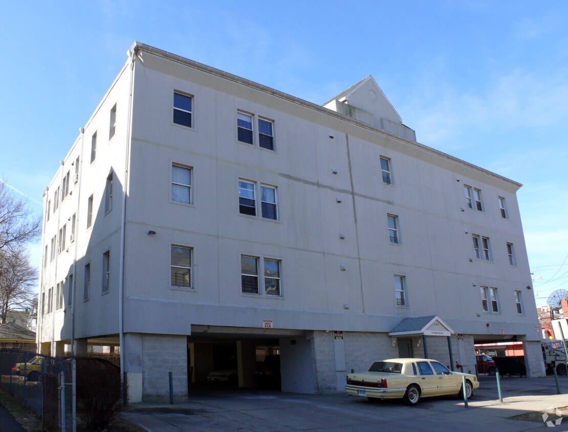 340 Putnam St, Bridgeport, CT 06608 Apartments in Bridgeport, CT