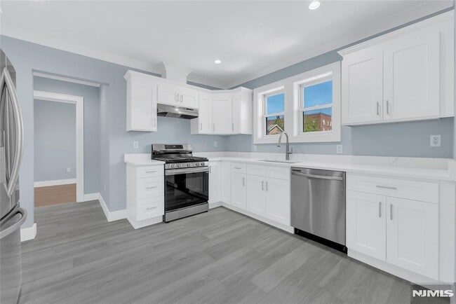 Building Photo - 227 Columbia Ave