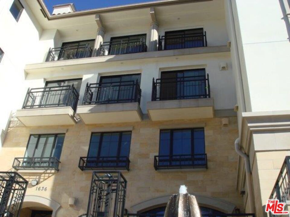 Primary Photo - 1636 S Beverly Glen Blvd