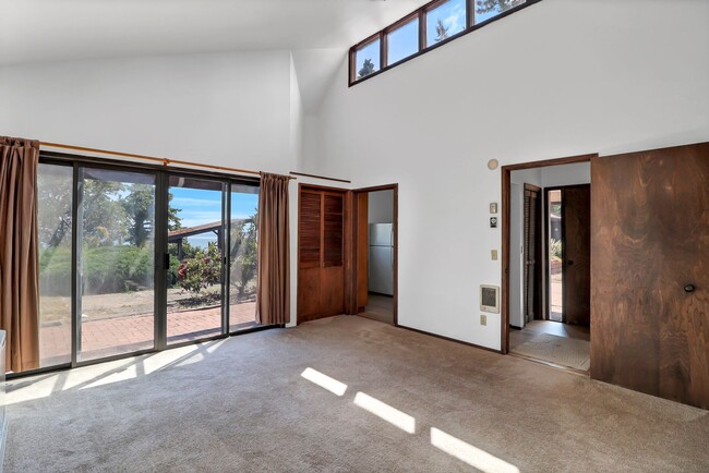 Foto del edificio - 2466 E Matsen Ln