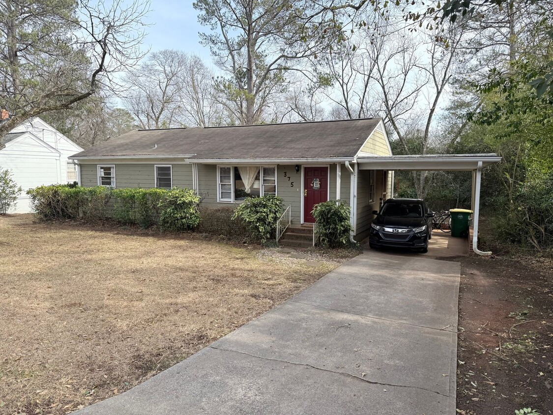 Primary Photo - Cute Three Bedroom Near Piedmont Hospital