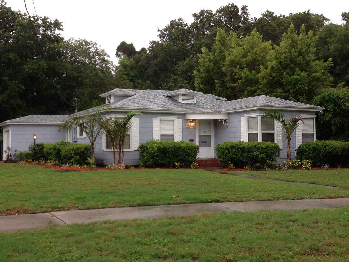Primary Photo - 127 S Lawsona Blvd