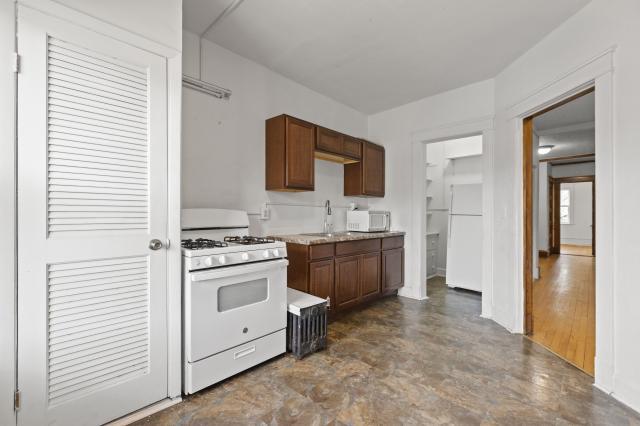 Foto del edificio - 2 bedroom in Elmhurst IL 60126