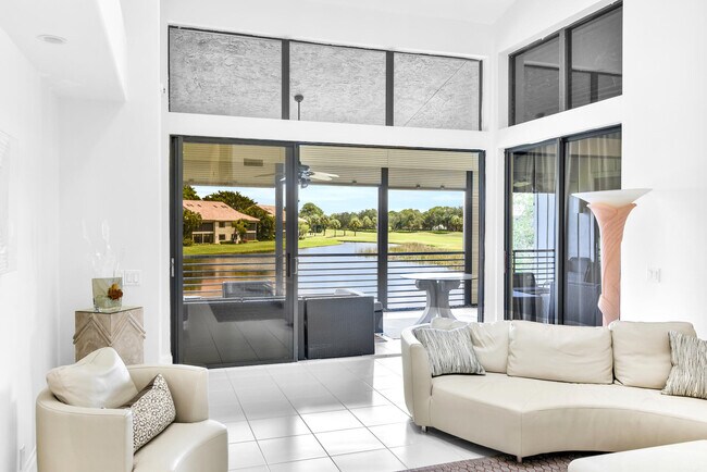 Foto del edificio - 16922 Isle of Palms Dr