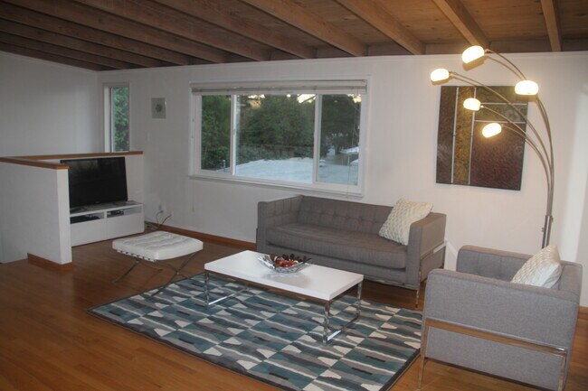 living room - 2337 Jane Lane