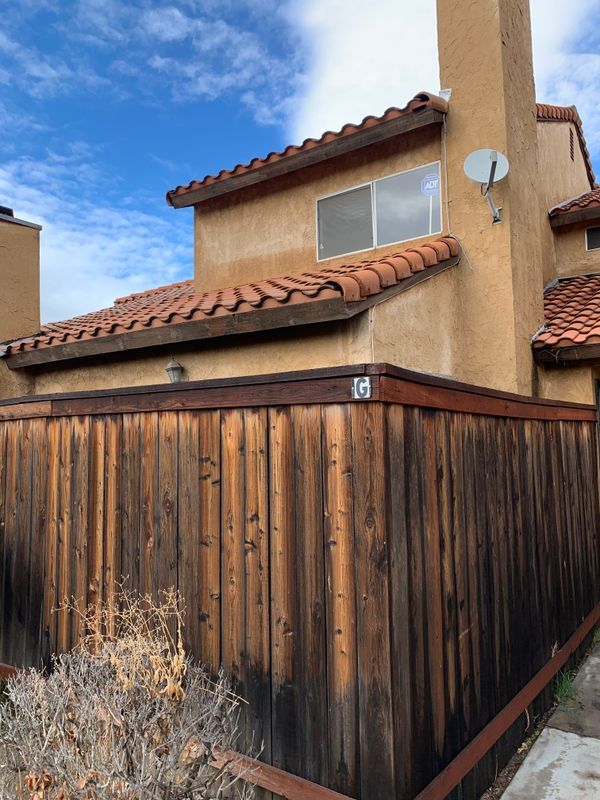 Foto del edificio - 16590 Terrace Ln