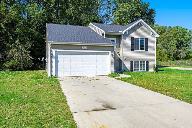 Foto del edificio - Beautiful Home for Lease in Springfield