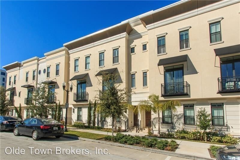Foto principal - 3 br, 3.5 bath House - 641 E Jackson St.