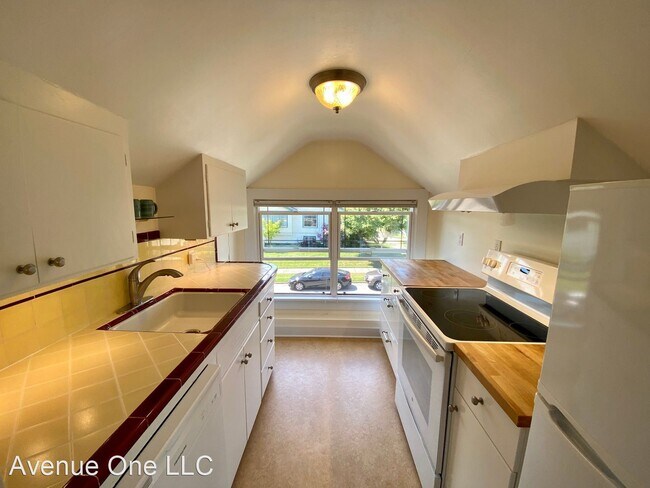 Foto del edificio - 2 br, 1 bath House - 4716 Linden Ave N