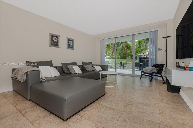 Foto del edificio - 1500 Bay Rd