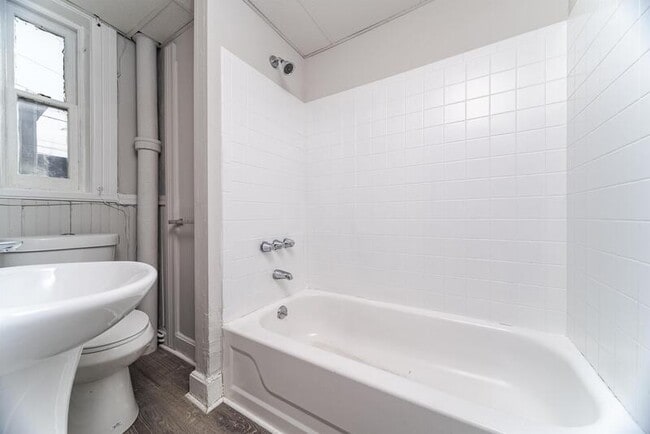 Foto del edificio - 66 13th St