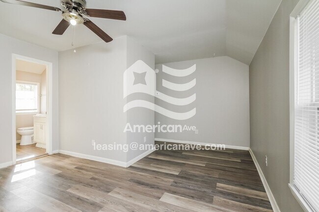 Building Photo - 916 1/2 North Willow Road, 74063; #1977520 - 1977520