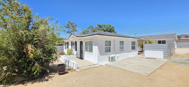 Foto del edificio - 7424 Borrego Trail