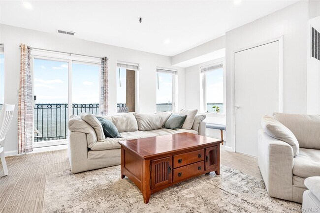 Foto del edificio - 1432 Outlook Ave