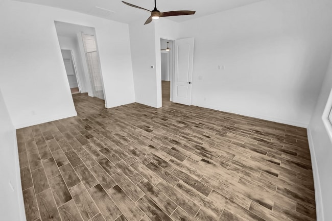 Building Photo - 12858 W Pasaro Dr